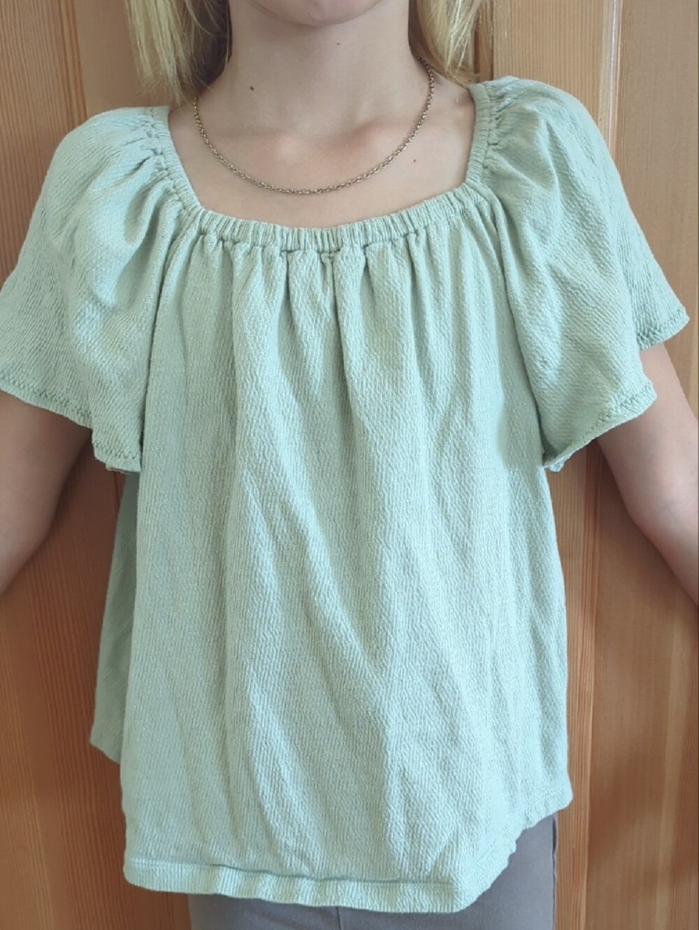 Uniqlo Light Mint Green Short Sleeve Top